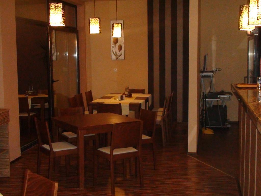 קיטן Hotel Rusalka חדר תמונה